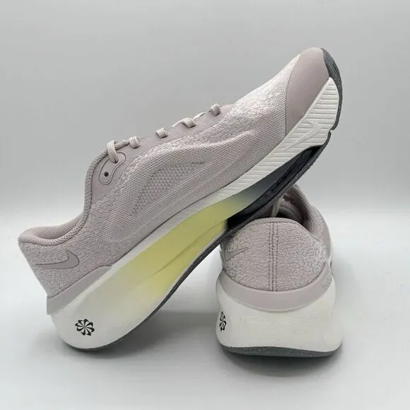 Brand New Women's Nike Versair Platinum Violet‎ Size 9.5 Running Shoe Sneaker