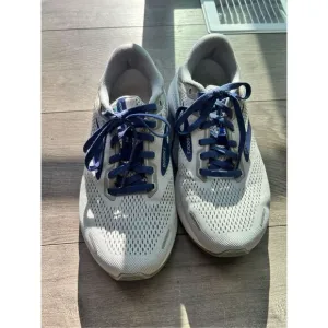 Brooks Adrenaline GTS 22 Shoes Womens 8 extra wide  Grey Lace Up Running Athleti