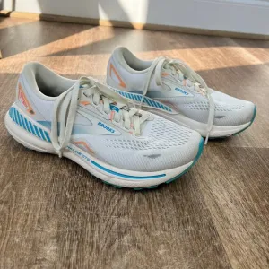 Brooks Adrenaline GTS 23 Coconut Papaya Blue Running Shoes