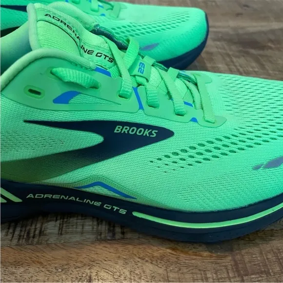 Brooks Adrenaline GTS 23 Running Shoes