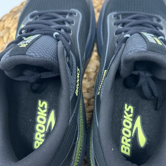 BROOKS Adrenaline GTS 24 Weatherized Running Shoes Black New Yellow Size 11 Men