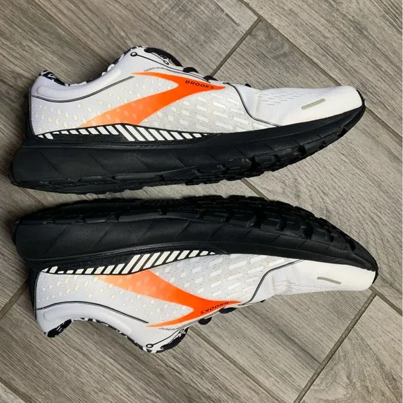 Brooks‎ Adrenaline 🖤🔥 GTS21 First Responders Firefighter Running Shoes