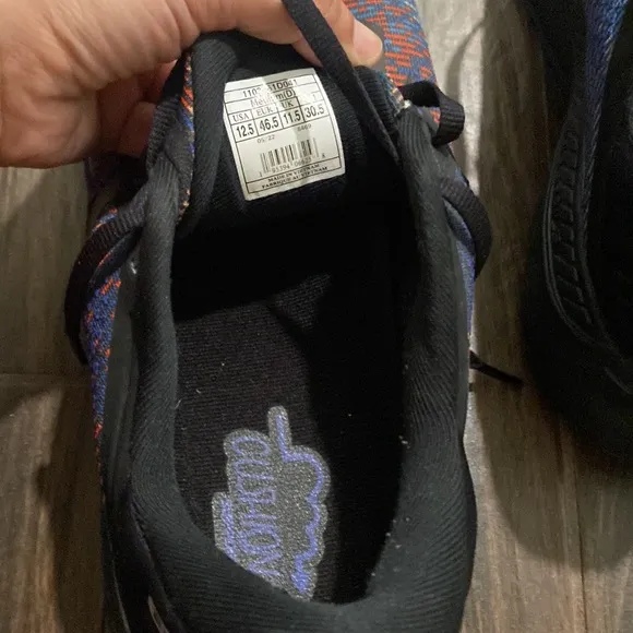 Brooks blue running shoes