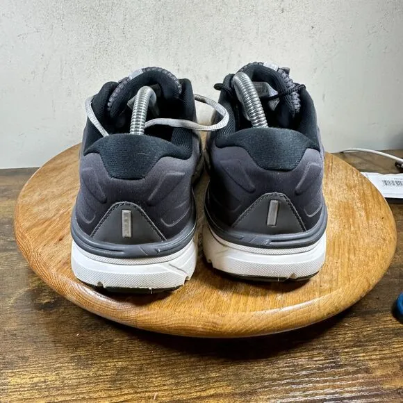 Brooks‎ Dyad 11 Gray Black Men's Size 9 2E Shoes Sneakers 1103232E031