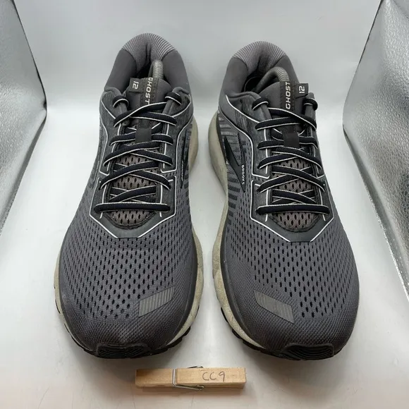 Brooks Ghost 12 Men's Gray Running Shoes size 11.5
