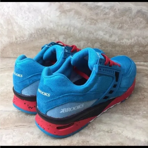 Brooks Heritage City Regent Sneakers Running Shoes Blue Red White size 7