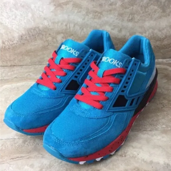 Brooks Heritage City Regent Sneakers Running Shoes Blue Red White size 7