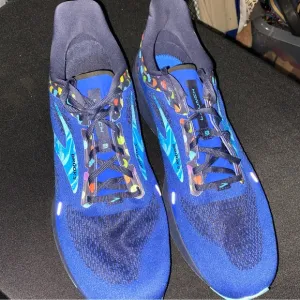 Brooks Launch 9 DNA MENS SIZE 13 Excellent Clean Condition