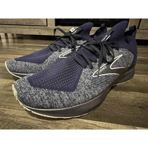 Brooks Levitate 5 Stealth Fit Running Shoes - Men's 15 D - Navy Blue &amp; White