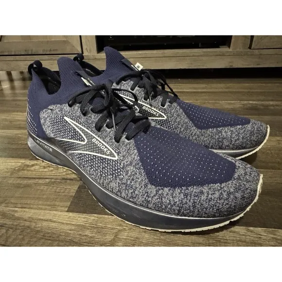Brooks Levitate 5 Stealth Fit Running Shoes - Men's 15 D - Navy Blue &amp; White