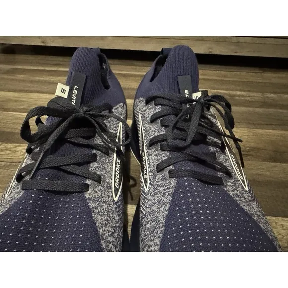 Brooks Levitate 5 Stealth Fit Running Shoes - Men's 15 D - Navy Blue &amp; White