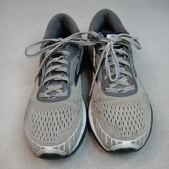 Brooks Mens Adrenaline GTS 18 Running Shoes Gray,