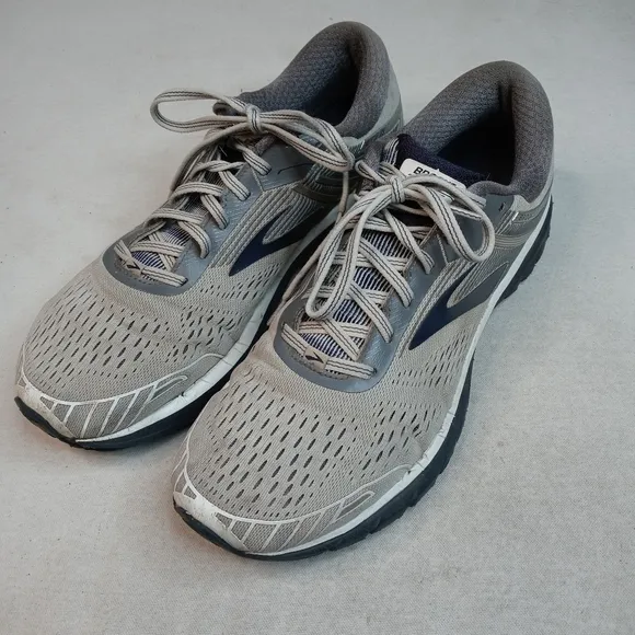 Brooks Mens Adrenaline GTS 18 Running Shoes Gray,