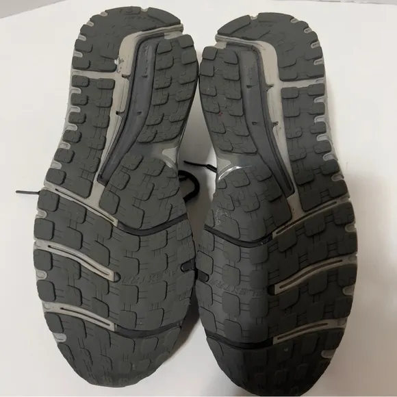 Brooks Mens Beast 18 Black Road-Running Athletic Shoes Size 13