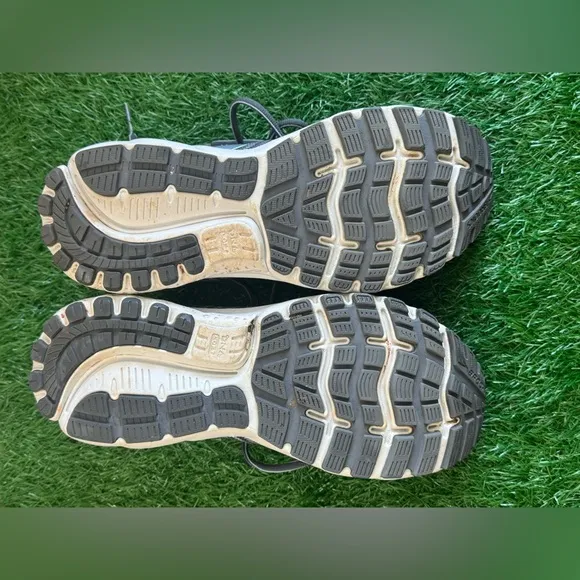 Brooks men’s Running Shoes Size 11.5