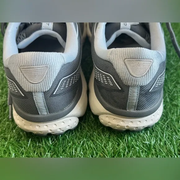 Brooks men’s Running Shoes Size 11.5