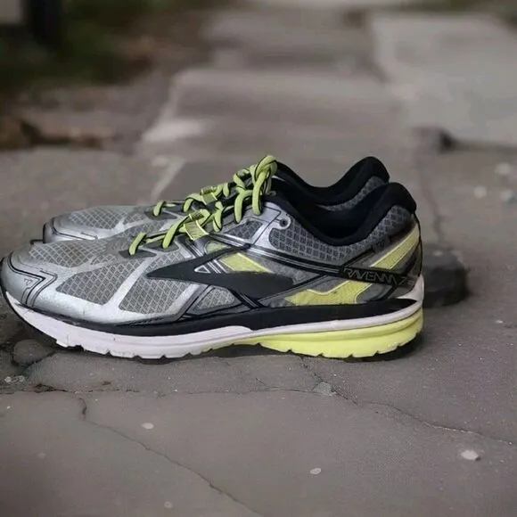 Brooks Ravenna 7 Mens Athletic Running Shoes Size 9 Black Neon Green Silver DNA