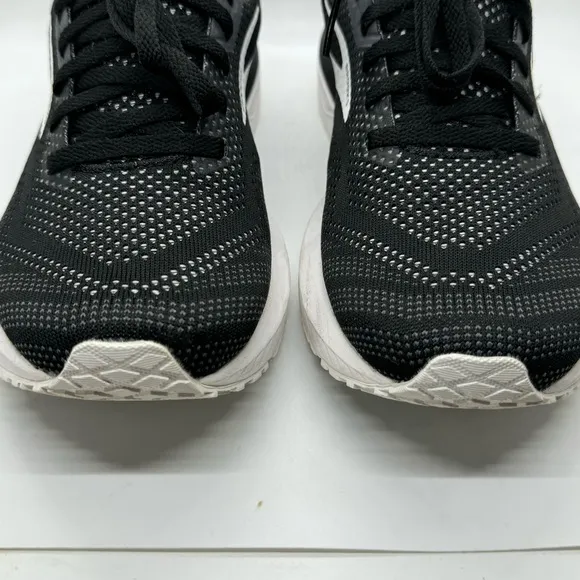 Brooks Revel 6 Running Shoes in Black / Blackened Pearl / White