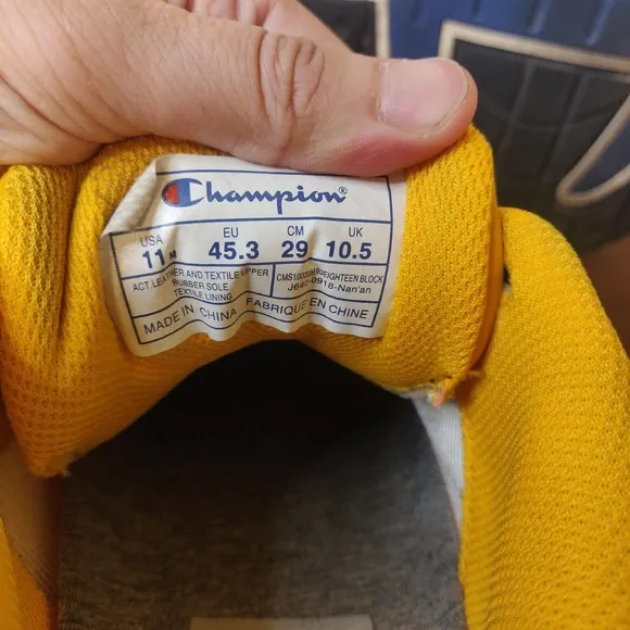 Champion Men's Sneakers Shoes Yellow Navy Blue Laces Size 11.