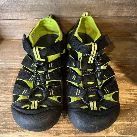 Childrens Big Kids Keen Newport H2 Waterproof Pink Camo Shoes Sandals Size 6 Y‎