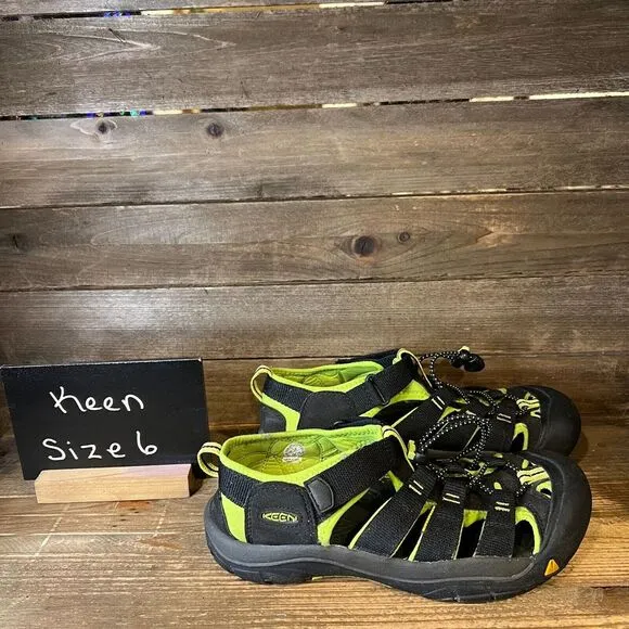 Childrens Big Kids Keen Newport H2 Waterproof Pink Camo Shoes Sandals Size 6 Y‎