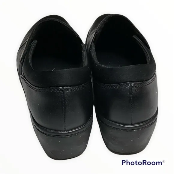 Clarks Grasp slipon shoes size 8