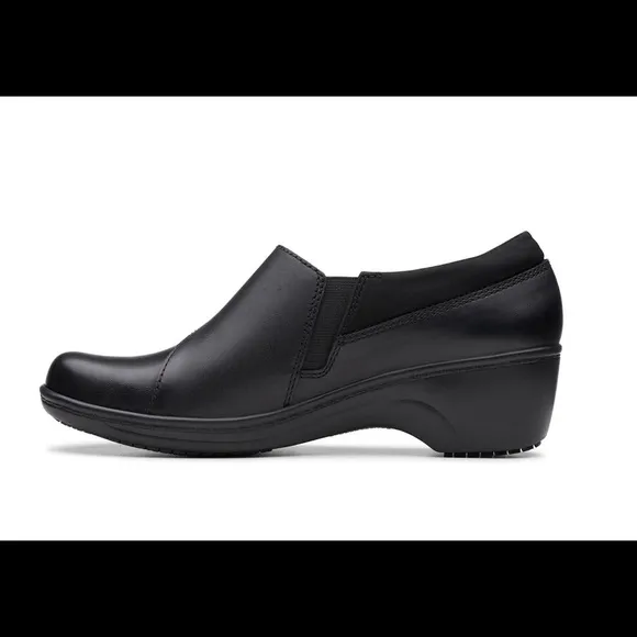 Clarks Grasp slipon shoes size 8