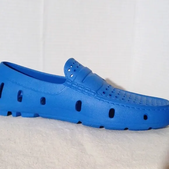 Club Room Perforated Driver Shoes Loafer Size 11 Mens Water Shoes Blue