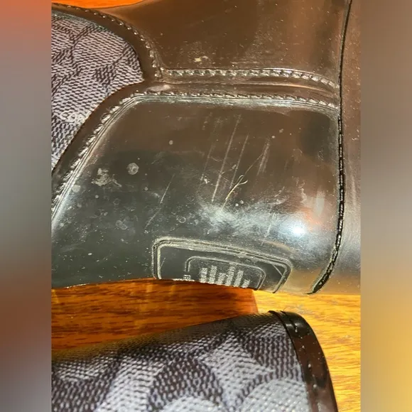 Coach boots