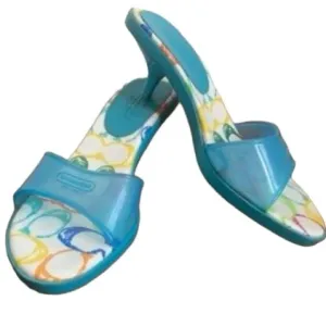 COACH size 10 aqua blue jelly sandals kitten heel waterproof