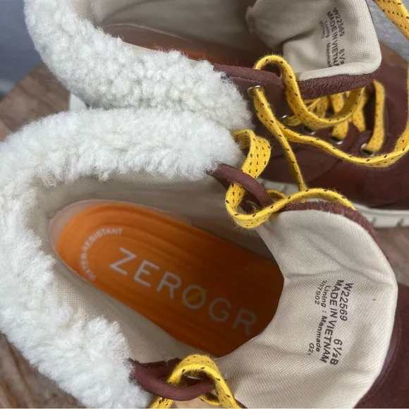 Cole Haan l 6.5B Zero Grand Natural Sheep Shearling Yellow Laces Hiking Boots