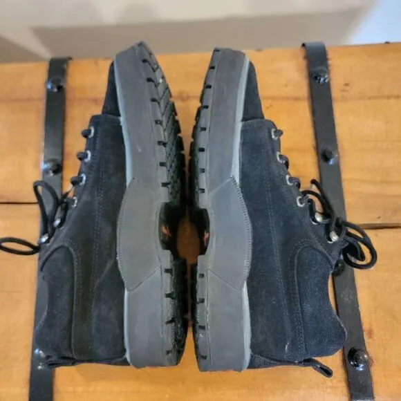 Cole Haan Resort suede lace up waterproof boots black size 8 B
