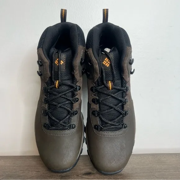 Columbia Newton Ridge Plus II Waterproof Men's Boot Size 9.5 Wide