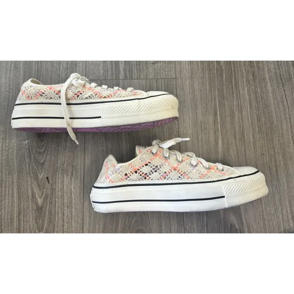Converse Chuck Taylor Crochet Knit Platform Sneakers Women’s 9 Low Top Festival