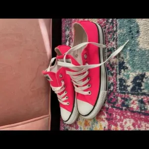 Converse Tap Shoes