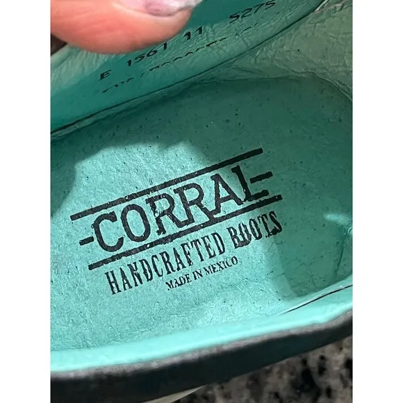 Corral Casual Shoes Womens Glitter Rubber Sole Black Red E1561 size 11 / men’s 9