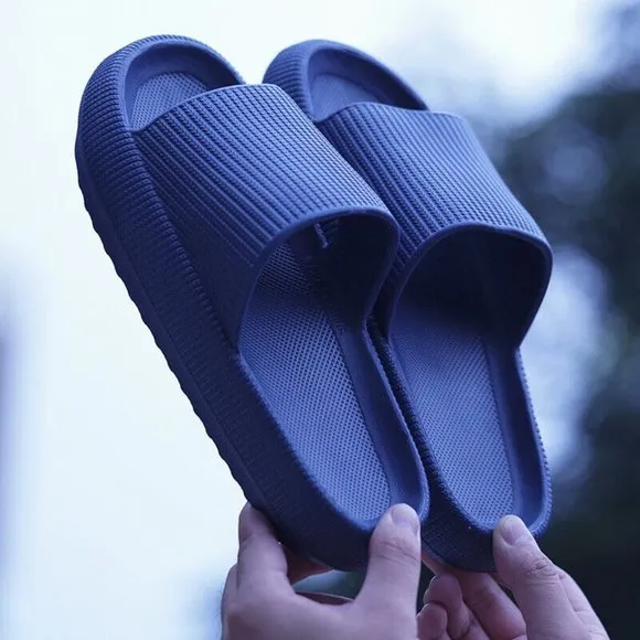 Cozy Pillow Slides Anti-Slip Sandals Ultra Soft Slippers Outdoor Shoe
