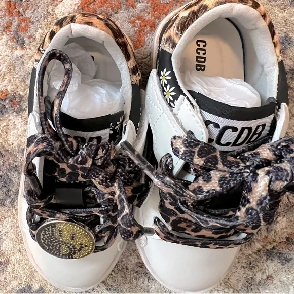 Daisy &amp; Animal Print Star Sneakers