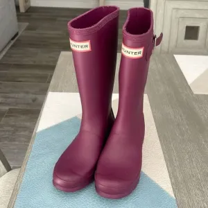 Deep Purple Mid-Calf Hunter Rain Boots (US 2B/3G)