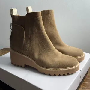 Dolce Vita Waterproof Suede Boots NIB‎ size 8