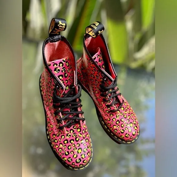 DR MARTENS 1460 Skull Leopard Smooth Leather Lace-Up Boot Clash Pink Size 7