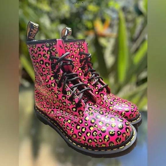 DR MARTENS 1460 Skull Leopard Smooth Leather Lace-Up Boot Clash Pink Size 7