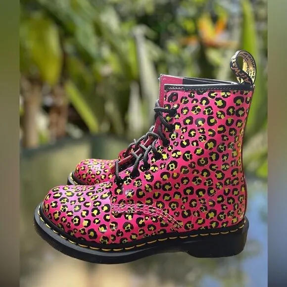 DR MARTENS 1460 Skull Leopard Smooth Leather Lace-Up Boot Clash Pink Size 7