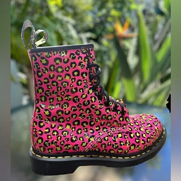 DR MARTENS 1460 Skull Leopard Smooth Leather Lace-Up Boot Clash Pink Size 7