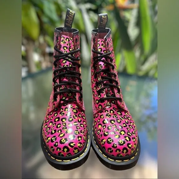 DR MARTENS 1460 Skull Leopard Smooth Leather Lace-Up Boot Clash Pink Size 7