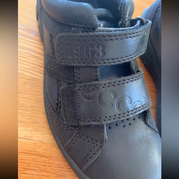 ECCO Little Boys Kids Black Leather Sneakers Casual Shoes Grip Strap Sz 3 EUR 34