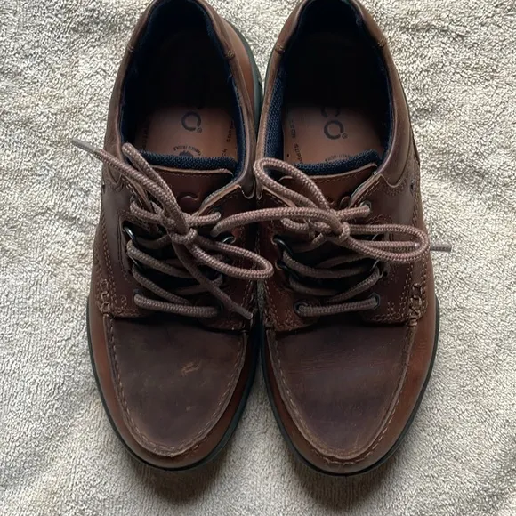 Ecco Mens 40/9 tan leather hiking shoes