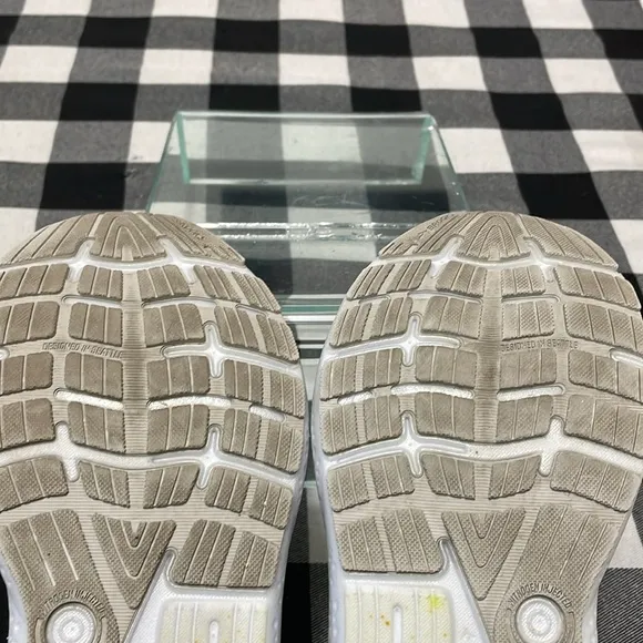 EXC! Brooks Ghost 16 Running Shoes Women's Size 9 White Gray Walking Breathable