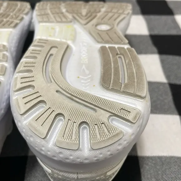 EXC! Brooks Ghost 16 Running Shoes Women's Size 9 White Gray Walking Breathable