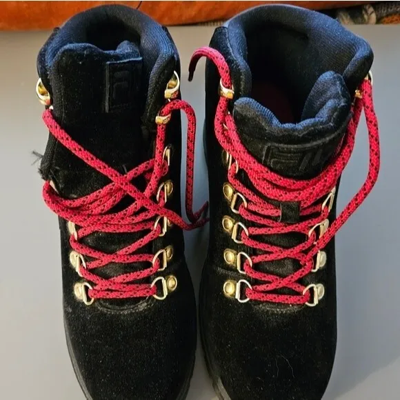 Fila Diviner hiking boot black with red laces women's size 8.5